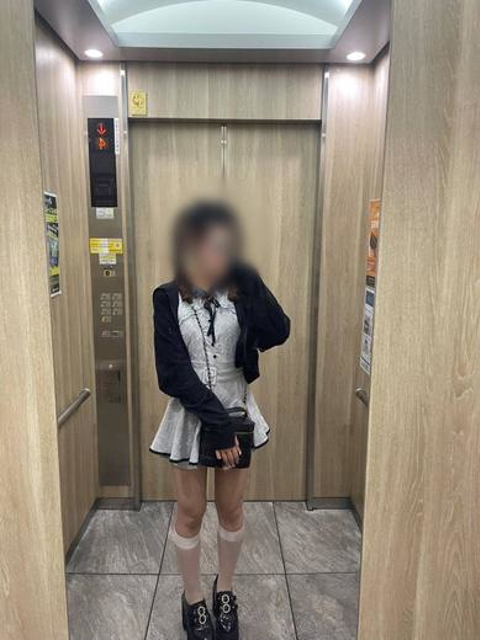 樹里(じゅり)(19)