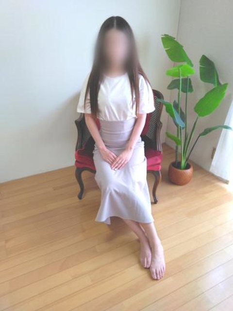 莉奈（りな）(22)